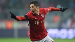 Robert lewandowski has become the world's top player at bayern munich, which has poland back on the map and thinking big—perhaps to a fault. Robert Lewandowski Extends Bayern Munich Contract To 2021