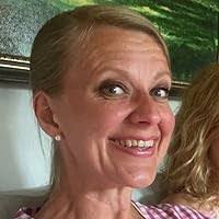 Lori Essig's Instagram, Twitter & Facebook