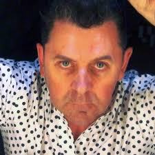 Elizabeth Lambert (@lizleelambert)