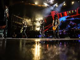 Guns n roses official web site and fan club, featuring news, photos, concert tickets, merchandise, and more. Guns N Roses Provide 3 Hours Of Thrills At U S Bank Stadium Twin Cities