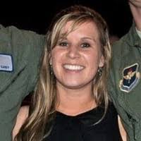 Amanda Clause's Instagram, Twitter & Facebook