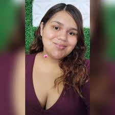 Lupe Deleon's Instagram, Twitter & Facebook