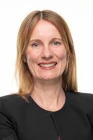 The salary for the previous year represents the midpoint in a £10,000 range *11 chief executive due to leave in september. The Charity Ceo Michelle Mitchell From Cancer Research Uk