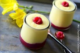 Mousse A La Mangue Coulis Framboise Et Tuile Au Citron Le Blog Cuisine De Samar Recette Mousse A La Mangue Dessert Mangue Coulis Framboise