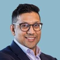 Miranda Mcaleer's Instagram, Twitter & Facebook