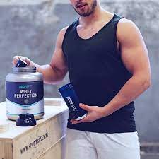 入荷情報 ヨーロッパのプロテインといえば マイプロテイン が有名ですが 1995年創業オランダの body fit ボディーエンフィット もかなりオススメですよ タンパク質含有量は92 とホエイプロテインの最高品質 中でも ホエイ パーフェクション は長年
