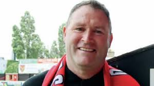 Dagenham & Redbridge: It's Daggers drawn for Lee Bradbury