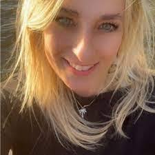 Mandy Reese's Instagram, Twitter & Facebook