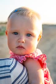 Iris — Karolina Rosenqvist