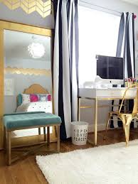 Cheap vanity sets for bedroom. Black White And Chic All Over Teen Bedroom Makeover