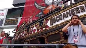 Tampa bay buccaneers tight end rob gronkowski joined lightning players at their. Tampa Bay Bucs Cannon Youtube