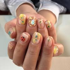 ネイル てんとう虫ネイル ネイル ネイルデザイン ミニモ