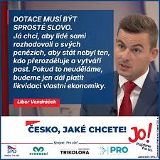 Nejenže dotace deformují trh, ale je to i lákadlo pro korupci. Lidé, kteří  by jinak vyráběli a pracovali, běhají po úřadech, aby se zalíbili a dostali  příděl z veřejných peněz. A úředníci