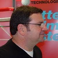 Robert Tewksbury's Instagram, Twitter & Facebook