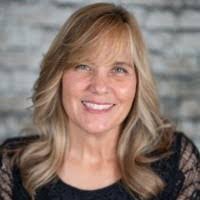 Allison Reetz's Instagram, Twitter & Facebook