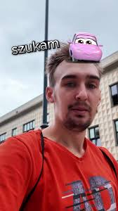 Szukam różowego samochodu podczas biegu!