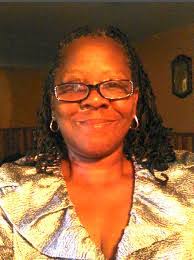 Loretta Briggs's Instagram, Twitter & Facebook