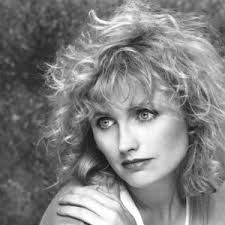 Tess Harper's Instagram, Twitter & Facebook