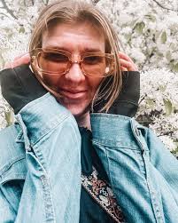 ☆ KAT ☆ (@katonelle) • Instagram photos and videos