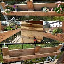 Diy Europaletten Blumenkasten So Bauen Sie Einen Dekorativen Blumenkasten Blumenkasten Holz Blumenkasten Blumenkasten Balkon
