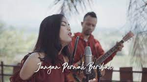 Jangan Pernah Berubah St 12 Ipank Yuniar Ft Aggita Noni Cover Lirik Youtube