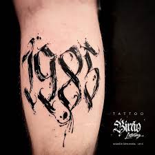 Tatuagem Criada Por Angelo Birao Do Rio De Janeiro 1985 Tattoo Tatuagem Tattoo2me Lettering Letras Escrita Tattoos Graffiti Tattoo Tattoo Lettering