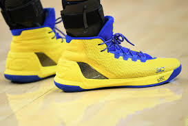 Steph curry shoes are now highly sought after not only by basketball players but also by sneaker enthusiasts all over the world. Stephen Curry Signs Shoes Kid Sole Collector