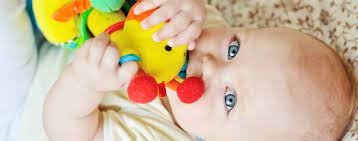 Doch bereits im ersten lebensjahr lernen babys sich zu drehen, zu greifen, den kopf zu halten, zu sitzen und schließlich sogar zu stehen und zu laufen. Greifen Beim Baby Greifreflex Kanyo