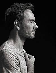 Kris Farrell (naomakosmina)