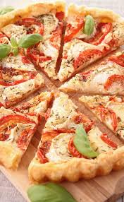 Recette Tarte A La Tomate Et Au Chevre En Video Recette Recette Tarte Tomate Chevre Recettes De Cuisine Recette Tarte Tomate