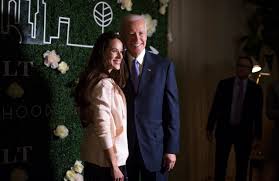 Howard krein (who's 14 years her senior) in 2010, and the pair got married in june of 2012. Will Joe Biden Run For President His Daughter Ashley Sure Hopes So Wwd