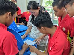 Results are updated in real time. 2019 Post Pt3 English Day Activities