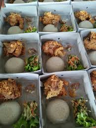 Jun 09, 2021 · oseng bumbu halus hingga harum tanpa minyak dan masukan bumbu cemplung masukan dada ayam yang sudah dimarinasi, setelah matang tambahi air 1gelas mendidih masukan jamur tunggu sampai jamur matang. Nasi Box Ayam Goreng Kremes Spesial Kedai Latarku Jogja Facebook