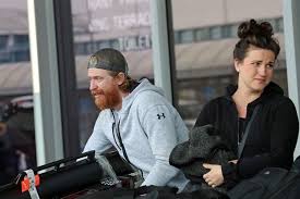 Voráček çocukken çöpçü olmak istiyordu. Laska Jako Z Romanu Bohac Z Nhl Voracek Se Hnal K Tehotne Partnerce Expres Cz