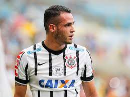 Maybe you would like to learn more about one of these? Renato Augusto Zieht Es Zuruck Nach Deutschland Internationaler Fussball Kicker