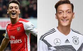Minik eda babası mesut özil'i böyle izledi. Mesut Ozil Kimdir