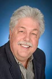 Tina Roan's Instagram, Twitter & Facebook