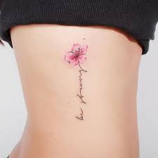 Quelques rappels avant d'aller vous faire tatouer : 15 Magnifiques Tatouages Sakura Reperes Sur Pinterest Fdt