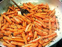 Un'idea alternativa alle classiche carote grattugiate (in insalata) e a rondelle (bollite). Carote Al Sesamo Veganblog Ricette E Prodotti Dal Mondo Vegan