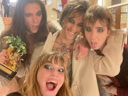 Music video and lyrics of the song. Confirmed Maneskin Will Represent Italy At Eurovision 2021 With Zitti E Buoni Wiwibloggs