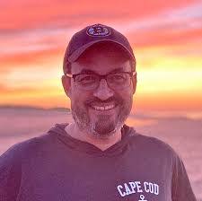 Lorena Lyon's Instagram, Twitter & Facebook