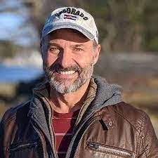 Christina Laviolette's Instagram, Twitter & Facebook