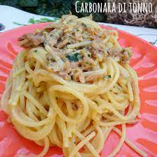 Nel frattempo sgocciolate il tonno. Spaghetti Alla Carbonara Di Tonno Ricetta Facile E Veloce