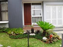 Selain itu, bambu juga bisa kamu gunakan sebagai bahan dari pagar rumah alami. Desain Rumah Minimalis Desain Rumah Idaman Ini Loh Desain Taman Rumah Tanpa Pagar Yang Unik Dan Menarik Desain Rumah Minimalis Desain Rumah Idaman Desain Taman Desain Taman Rumah