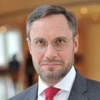 5000+ "Augė" profiles