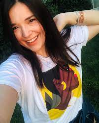 Mersin üniversitesi edebiyat fakültesi türk dili ve edebiyatı bölümünden mezun cevabını detaylı olarak ekleyeceğiz. Tugce Kandemir Sarkicilar