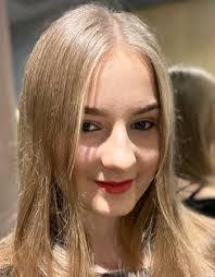 Caroline Bock's Instagram, Twitter & Facebook