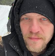 What are good spots to fish around Vancouver, WA, for a beginner?