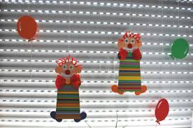 Fensterbilder aus papier und tonkarton mit kindern basteln. Luftballons Basteln Kinderspiele Welt De