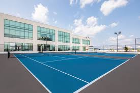 Instructional and playing programs for tennis players. Trump Tower City Center Westchester Ny